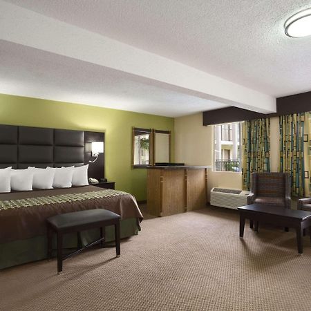Days Inn By Wyndham Dallas Ървинг Екстериор снимка