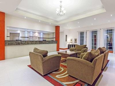 Days Inn By Wyndham Dallas Ървинг Екстериор снимка